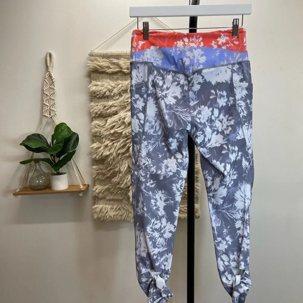 NWT Free People High-Rise Ankle Printed Wave Rider Leggings